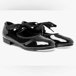 NWOT Capezio Shuffle Tap Shoes, Little Girl's size 9.5 Medium, Black Patent